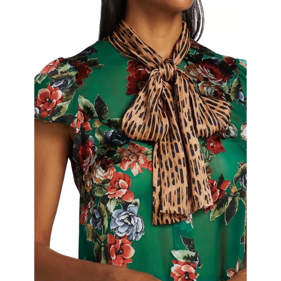 🎀SOLD🎀Alice + Olivia Jeannie Floral Tie Neck Blouse - Picture 4 of 9